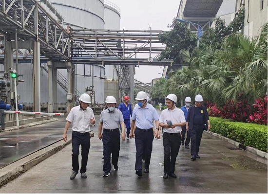 4df1cb695fa44bd294c18e96c1ca536b